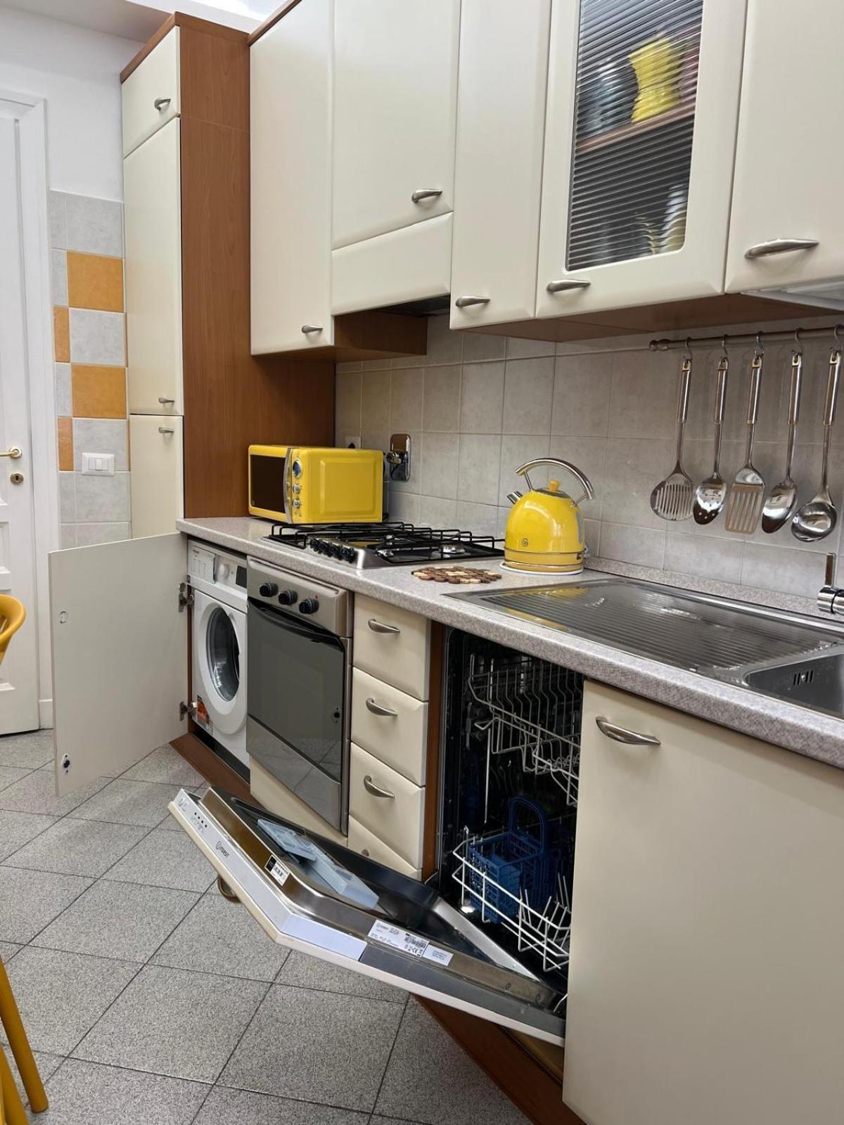 Domus Dolce Vita - Apartment Roma Esterno foto